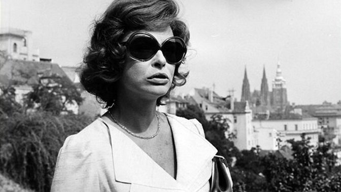 Irena Kačírková byla krásná české herečka, která ve své době kralovala filmovému plátnu.