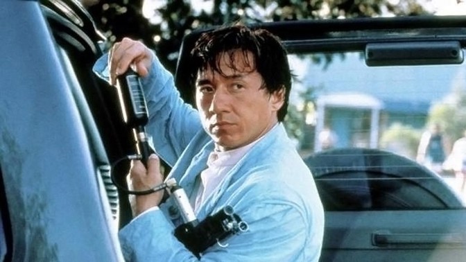 První rána je asijský akční thriller z roku 1996 s Jackie Chanem.