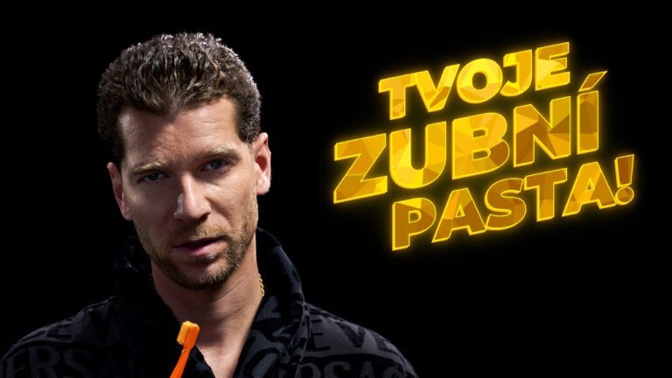 Zářivý chrup jako Majk Spirit: Snadné a šetrné domácí bělení pomocí zubní pasty