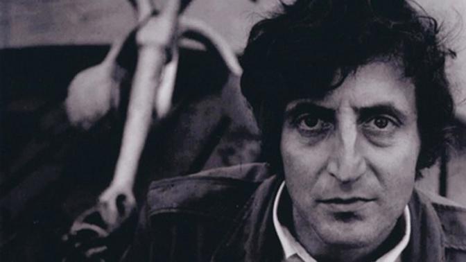 Pavel Bobek byl český architekt a zpěvák.