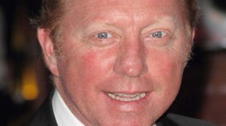 Boris Becker je bývalý profesionální německý tenista, olympijský vítěz ve čtyřhře z LOH 1992 v Barceloně a trojnásobný šampión ve dvouhře na nejslavnějším turnaji světa ve Wimbledonu, na kterém se stal v roce 1985 nejmladším vítězem v jeho historii.