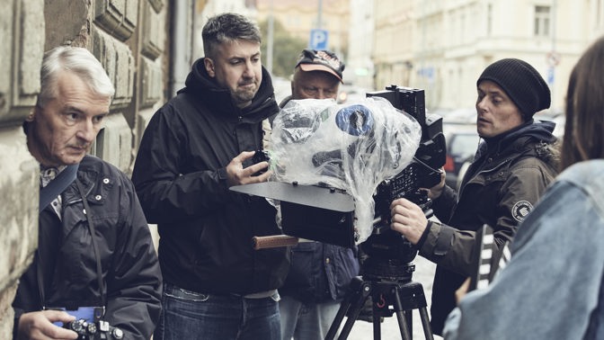 Cesta ke svobodě je novým pohledem na revoluční rok 1989, který dosud zůstával skrytý na fotografických negativech.