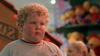 Dětský herec Brett Kelly coby sympatický tlouštík ve filmu Santa je úchyl!