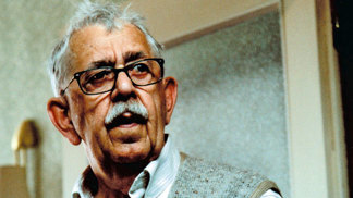 Vlastimil Brodský, přáteli a kolegy zvaný Bróďa byl český herec, dlouholetý člen hereckého souboru Divadla na Vinohradech.