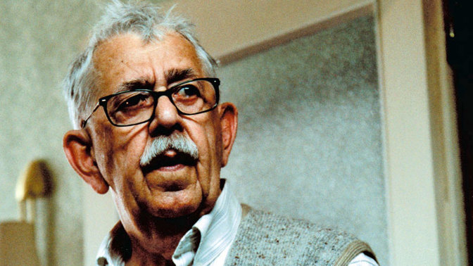 Vlastimil Brodský, přáteli a kolegy zvaný Bróďa byl český herec, dlouholetý člen hereckého souboru Divadla na Vinohradech.