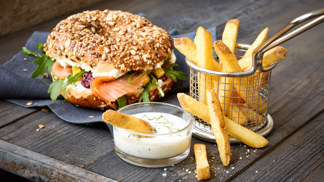 Burger s hranolkami miluje snad každý. Vždy ale musí být křupavé a ne nasáklé olejem.