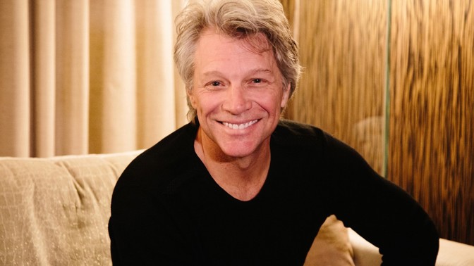 Jon Bon Jovi otevřel dvě restaurace, ve kterých se servíruje jídlo zdarma lidem v nouzi