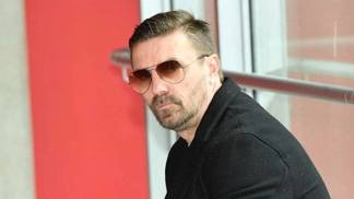 Tomáš Řepka je bývalý profesionální český fotbalový obránce a reprezentant. Typ důrazného nekompromisního obránce, známý i disciplinárními prohřešky. V zahraničí působil v italském klubu ACF Fiorentina a anglickém West Ham United.