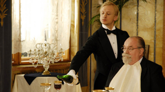 Obsluhoval jsem anglického krále je román českého spisovatele Bohumila Hrabala. Román nese filosofický podtext, objevují se i erotické motivy.