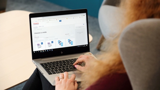 Díky nové službě nakoupíte potraviny i oblečení z pohodlí domova