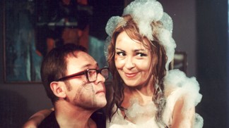 Čtyři vraždy stačí, drahoušku: Lipský se Zázvorkovou se před scénou v posteli opili, museli ji přetáčet