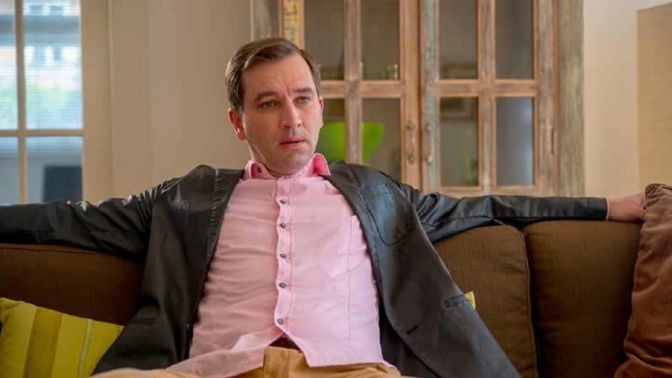 Dvojníci je český film režiséra Jiřího Chlumského. Pojednává o středoškolském učiteli na gymnáziu a zloději, kteří jsou dvojníci a oba v dvojroli hraje Ondřej Sokol. 