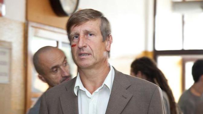 Doktor pro zvláštní případy je český film s Václavem Vydrou v hlavní roli.