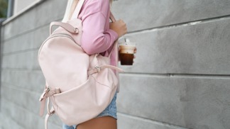 Módní batůžky umí být praktické i elegantní