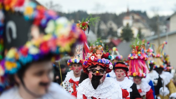 Masopust 2020: Těšte se na spoustu jídla, pití i originální masky. Kdy se letos slaví?