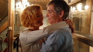 Líbáš jako Bůh je česká filmová komedie režisérky Marie Poledňákové z roku 2009, vyprávějící s humorem a nadhledem o problémech s láskou ve všech generacích jedné rodiny.