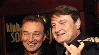 Ladislav Štaidl je český hudebník, kytarista, pianista, dirigent, kapelník,skladatel, textař, hudební aranžér, zpěvák a podnikatel.