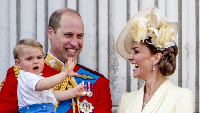 Co musí umět chůva královských dětí? Má bojový výcvik a řídí auto jako James Bond