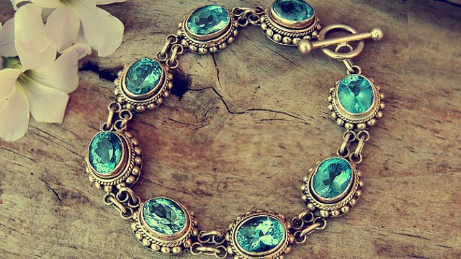 Jaký šperk se k vám hodí podle horoskopu? Tohle podtrhne vaši originalitu!