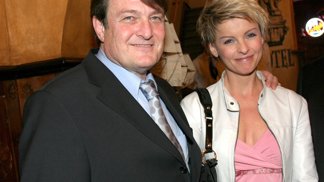 Ladislav Štaidl je český hudebník, kytarista, pianista, dirigent, kapelník,skladatel, textař, hudební aranžér, zpěvák a podnikatel.