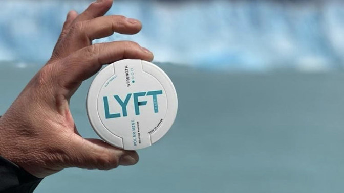 Kuřáci v době karantény: Sáhnout by měli raději po nikotinových po alternativách