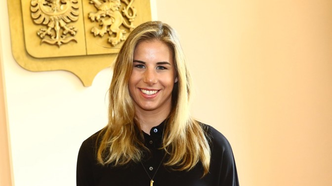 Olympijská hvězda Ester Ledecká slaví 25. narozeniny: Zlatou medaili vyhrála o setinu sekundy, uvažovala o studiu kvantové fyziky