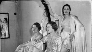 Historie spodního prádla: Autorkou prvního patentu na podprsenku byla Češka