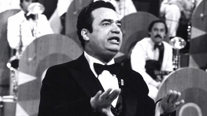 O legendárním baviči Česká televize vytvořila výborný dokument Nezničitelný Vladimír Menšík.