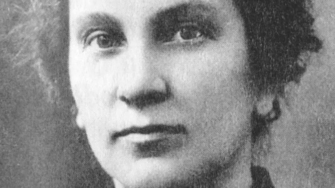 Vlasta Javořická: Nejplodnější českou spisovatelku komunisté okradli a zakázali, protože psala červenou knihovnu