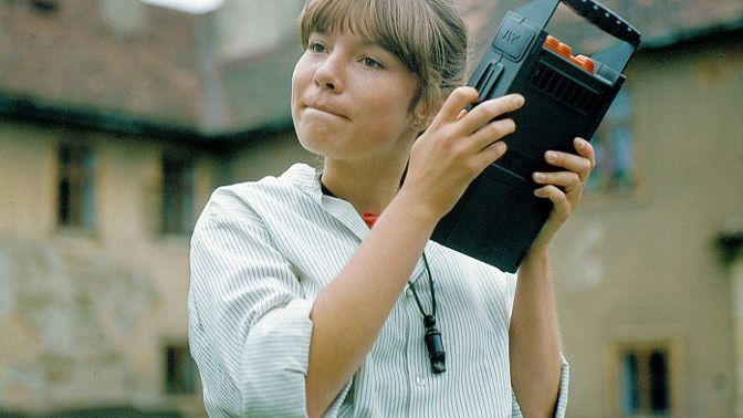 Poetická komedie o první lásce patnáctileté Kateřiny Krásné a jejím citovém zrání. 