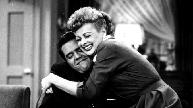 Lucille Désirée Ballová byla americká komediální herečka a televizní producentka, která se proslavila zejména v sérii sitcomů I Love Lucy.