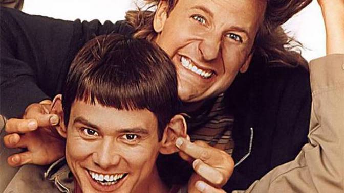 Dva spolubydlící hlupáci, kteří si šetří na vysněný obchod s červy, přišli díky smůle a vlastní nešikovnosti o zaměstnání a nyní se vydávají napříč Amerikou, aby odevzdali původní majitelce její ztracený kufřík plný peněz.