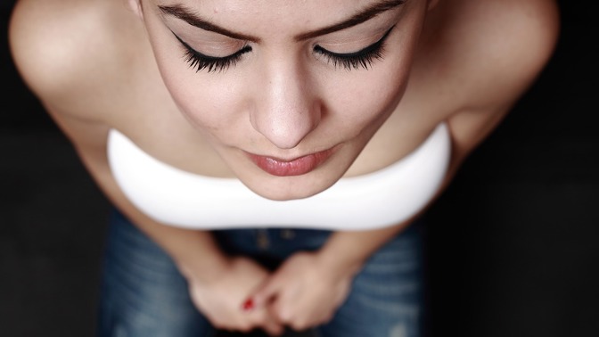 Toužíte po krásných a hustých řasách? Odličujte se a dopřejte jim kokosové mléko nebo olivový olej