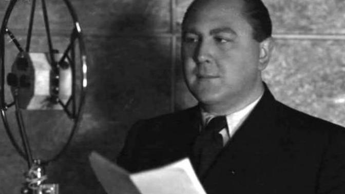 Vítězslav Nezval byl český básník, spisovatel a překladatel, spoluzakladatel poetismu, vůdčí osobnost českého surrealismu.