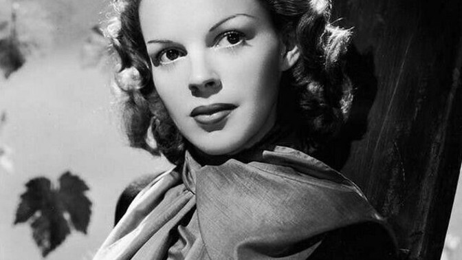 Judy Garland nehledě na svůj tragický osud patří mezi největší hollywoodské legendy všech dob.
