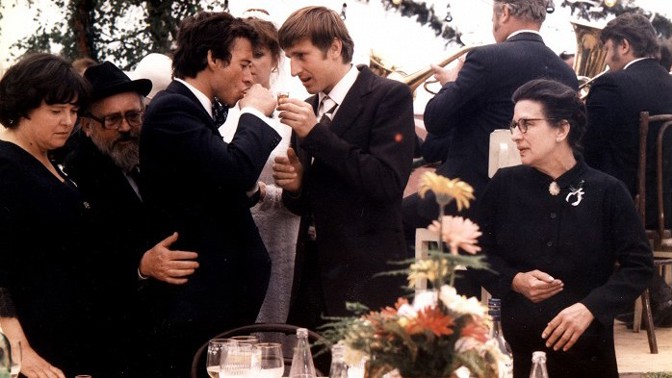 Půl domu bez ženicha