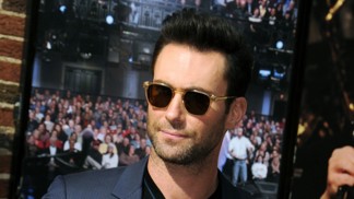 Adam Levine přiznal, že mu chybí porotcování v show The Voice. Stýská se mu po parťákovi Sheltonovi