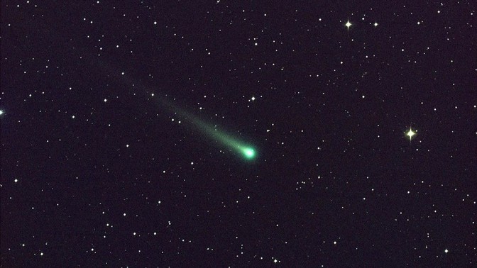 Noční obloha nabídne další magickou podívanou. V plné kráse se předvedou Eta Aquarids z Halleyovy komety