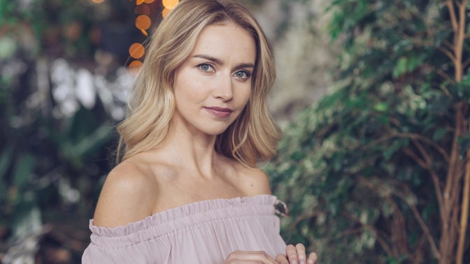 Alena (32): Zamiloval se do mě dvacetiletý kluk. Mám z toho smíšené pocity