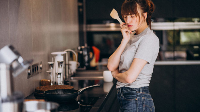 Aneta (29): Přítel mi platil kurzy vaření, aby si k nám domů mohl vodit jinou ženu