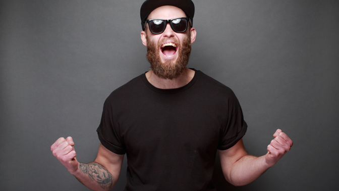 Sexy panská těla v sexy tričkách