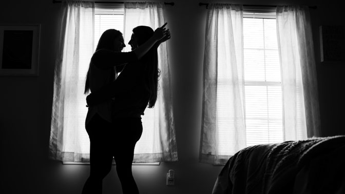 Proč mě podvádí? Důvody nevěry u žen a mužů jsou různé