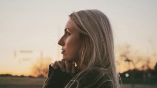 Ester (36): Manžel finančně vypomohl bratrovi. Reakce švagra mě nemile zaskočila