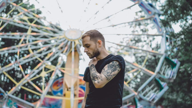 Tomáš (29): Manželka se zamilovala do kolotočáře. Ze dne na den mě chtěla opustit