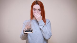 Padají vám vlasy? Zjistěte, jak s tím bojovat