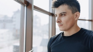 Roman (45): Rodiče si myslí, jaký je bratr dobrák. To, že za vším stojím já, netuší. A mně už došla trpělivost