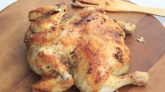 Jak upéct kuře, aby bylo šťavnaté a s křupavou kůrčičkou