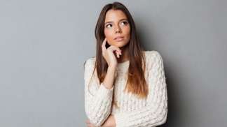 Milena (34): Naproti naší zahradě bydlí stará žena s kočkou. Už několikrát nás varovala