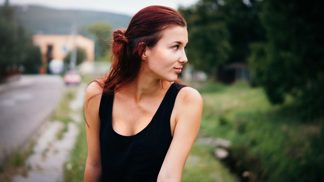 Hanka (28): Viděla jsem tátu s cizí ženskou. Nevím, jestli to mám říct mámě