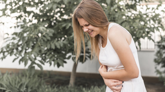 Horko a špatně upravené maso: Jak se zachovat, odnesete-li si z koupaliště střevní chřipku?